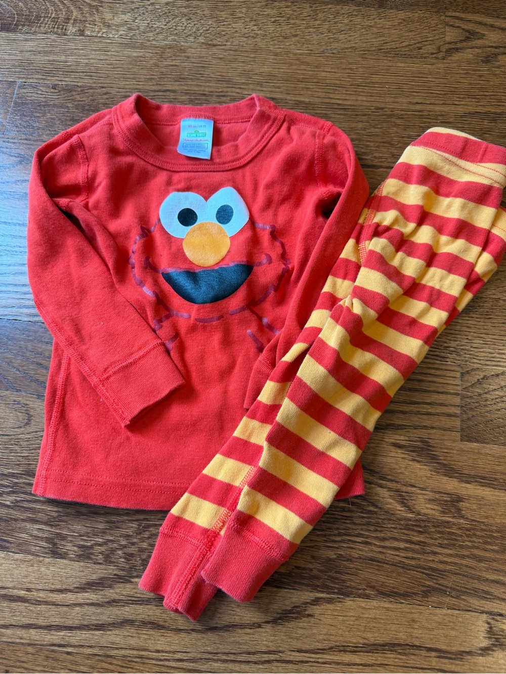 Hanna Andersson Red Elmo Pajama Set with Yellow Stripes size 2T